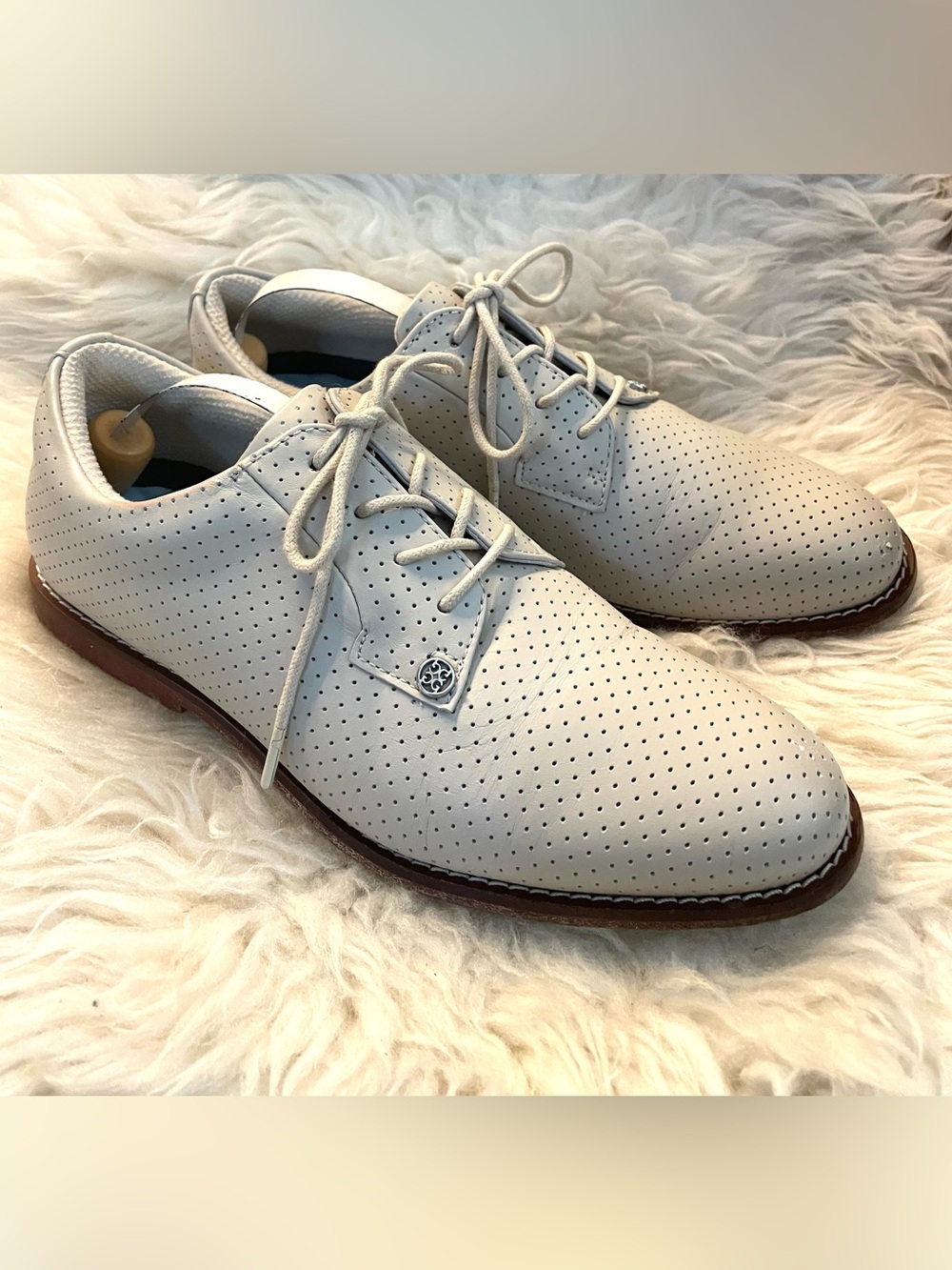 G/FORE Perforated Gallivanter Leather Golf Shoes Perforated Cream Woman’s 8